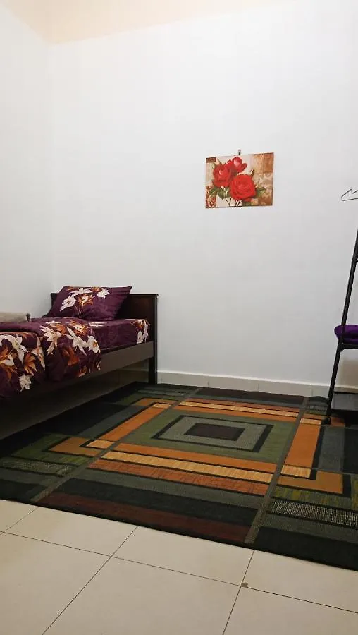 Klia Sariani Homestay Kampong Melot 0*,