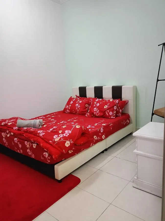 Klia Sariani Homestay Kampong Melot